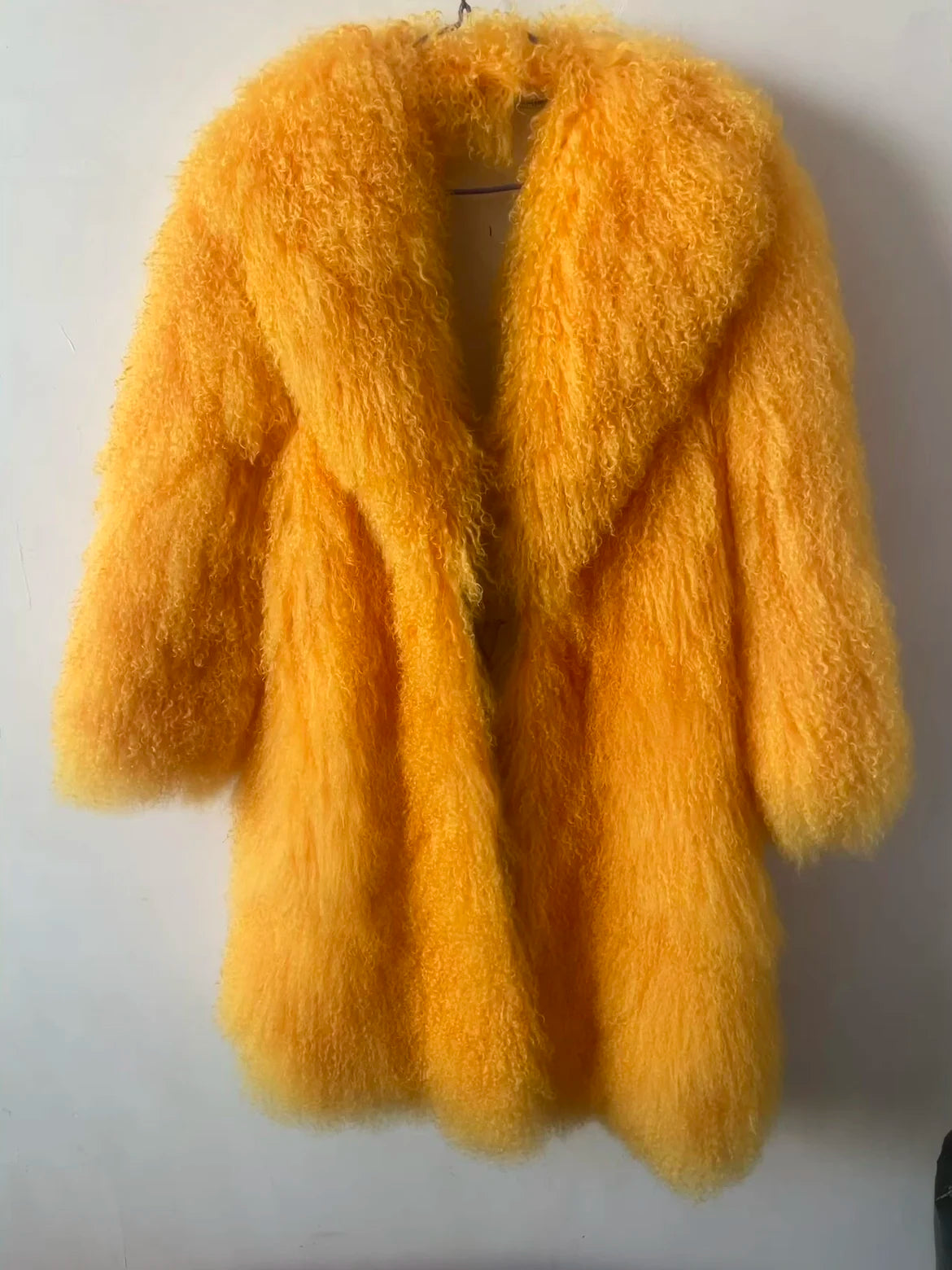 Women’s Thick and Warm Mongolian Sheep Fur Coat